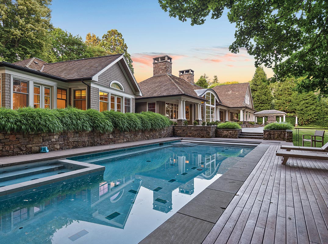 Exquisite Riverfront